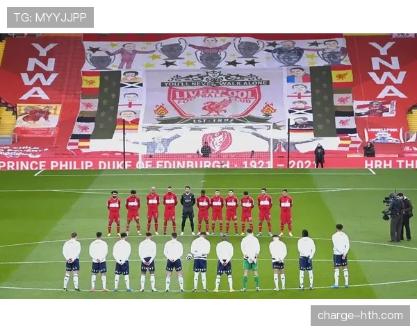 英超联赛焦点之战回顾:各队大胜场面盘点与精彩瞬间解析 英超联赛焦点之战回顾:各队大胜场面盘点与精彩瞬间解析